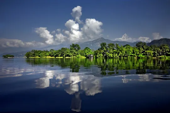 Phewa Lake, Pokhara. Source: Photo by Barbara Piuma / Flickr.