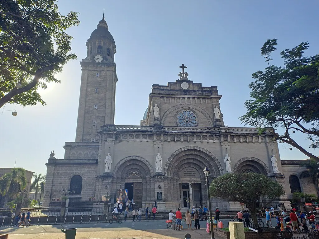 Manila Cathedral. Source: Wikipedia