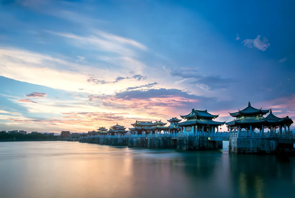 潮州廣濟橋建於明代。圖片來源︰Trip.com