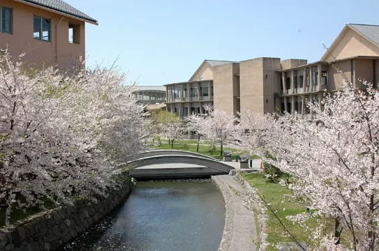滋賀県,彦根市,滋賀県立大学,キャンパス風景