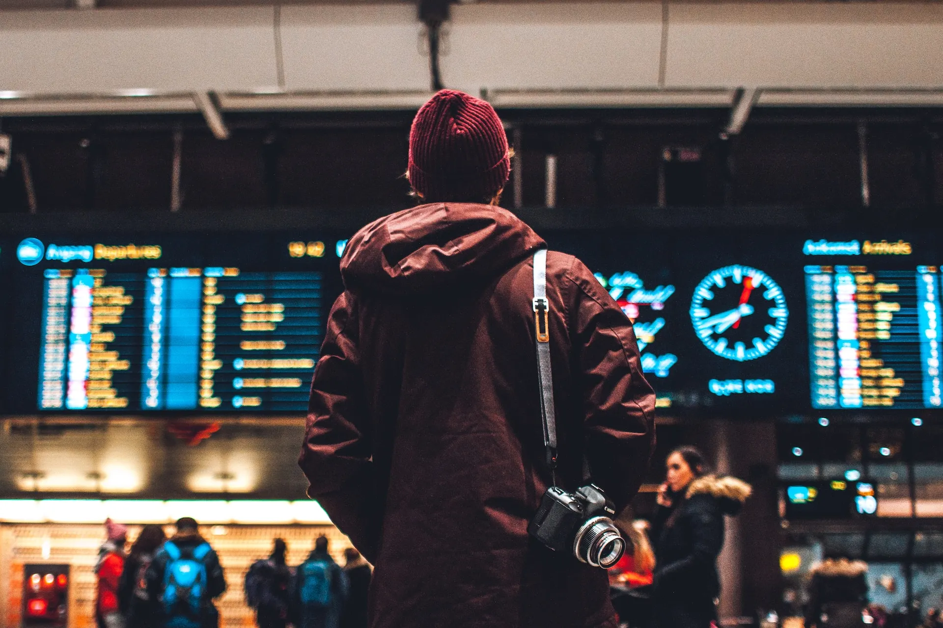 Airport terminal, Source: Photo by Erik Odin on Unsplash