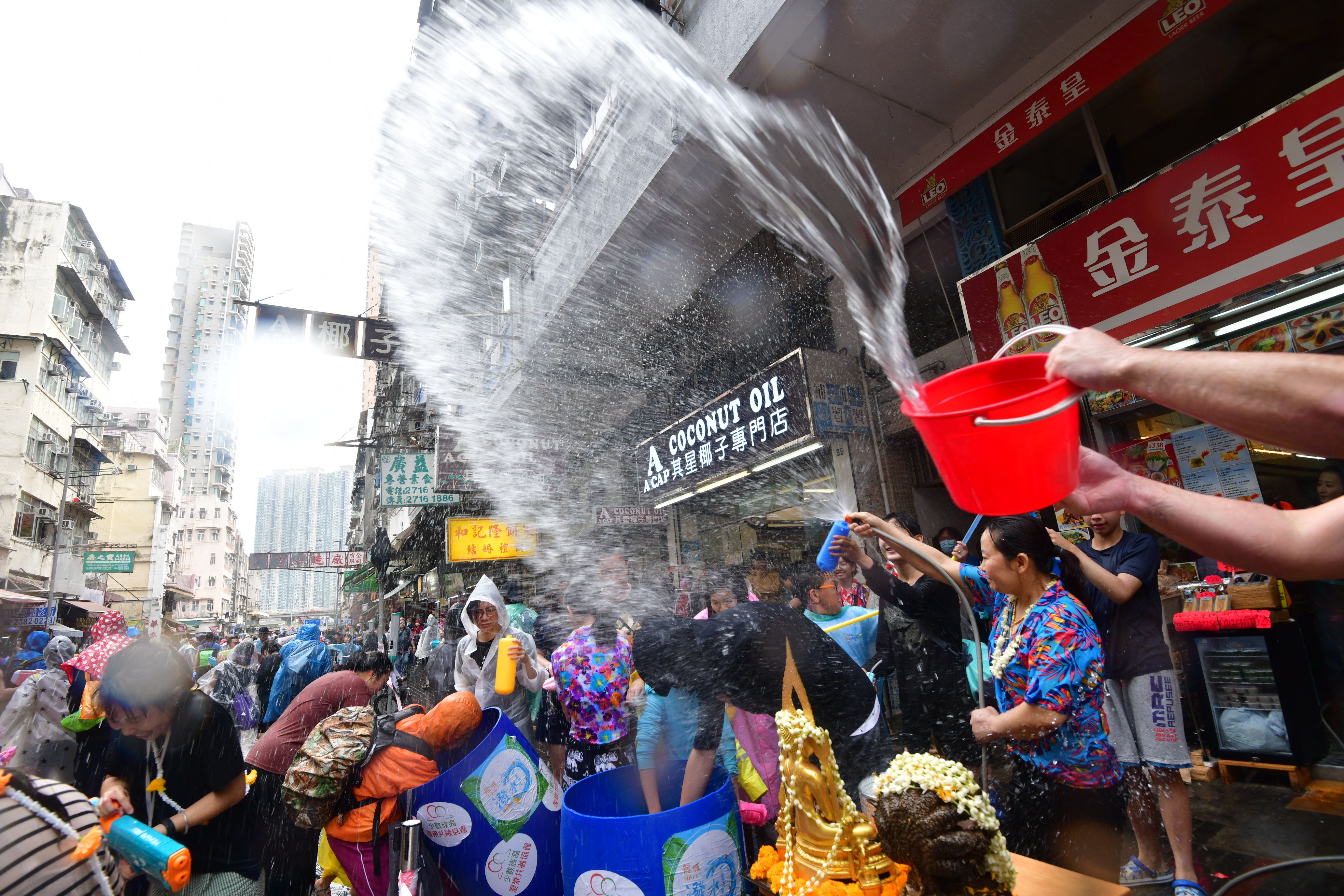 香港馬頭圍道/土瓜灣道花園附近的潑水節活動