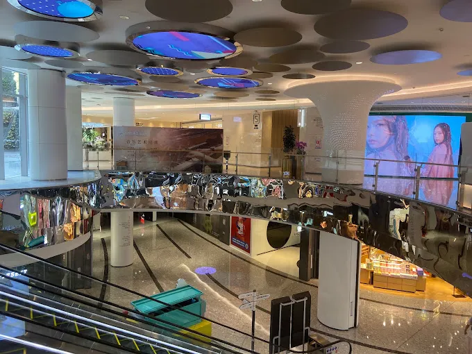 深圳卓悅INTOWN裝潢具現代感