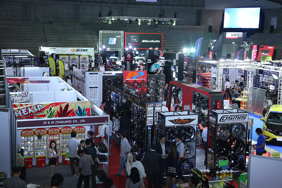 งานอีเวนท์ที่จัดในธันเดอร์โดม อ.ปากเกร็ด จ.นนทบุรี (แหล่งที่มาของภาพ: Thunderdome)