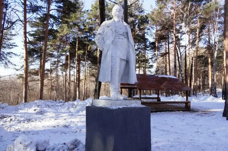 S.M. Kirov Monument, Yekaterinburg