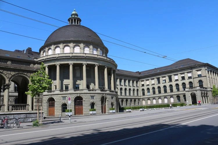 University of Zurich