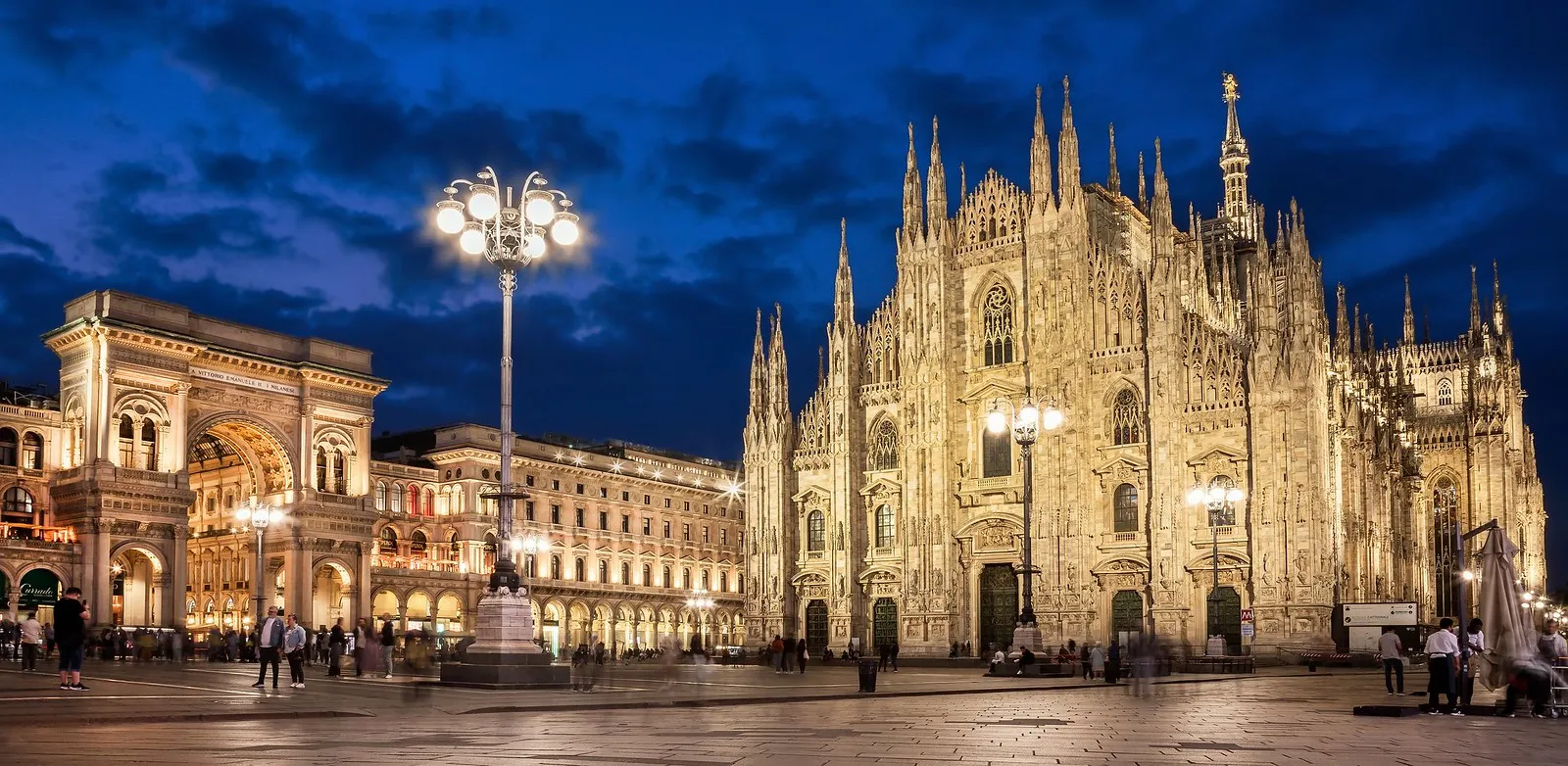 Piazza del Duomo, Catania. Source: Photo by Barry O'Carroll / Flickr.