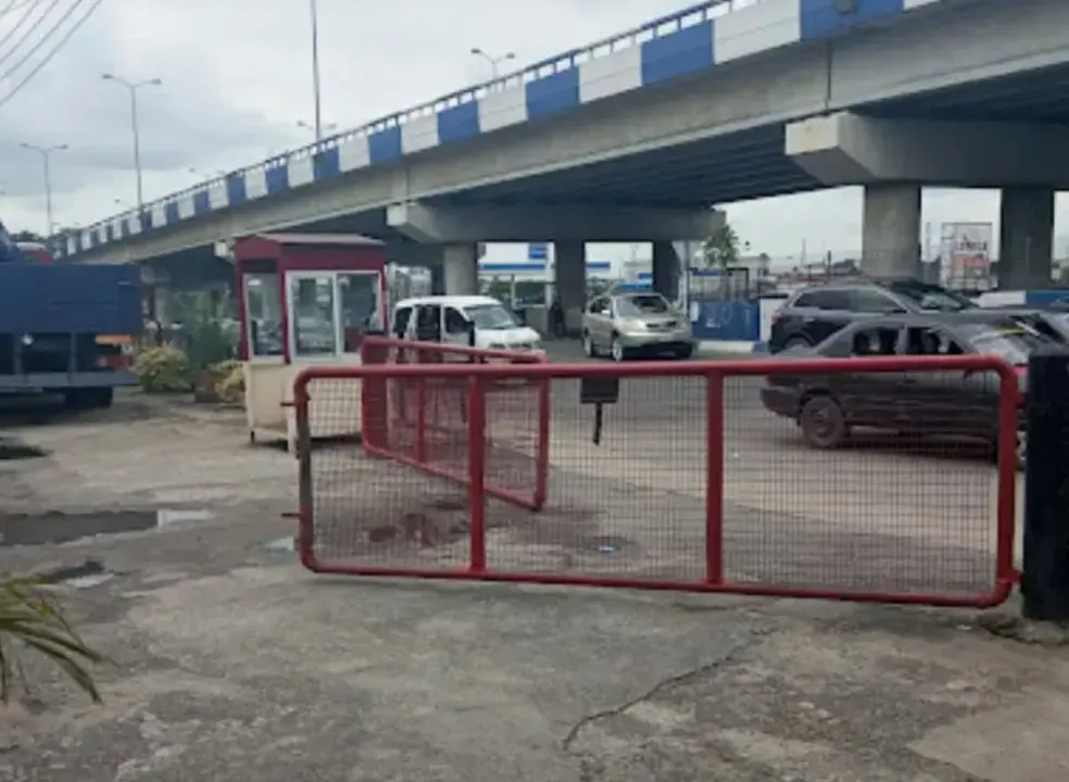 Garrison Flyover, near Igwuruta