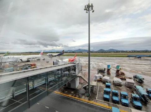 Noi Bai International Airport, Hanoi. Source: Photo by Choung Logan Vo/Google Maps