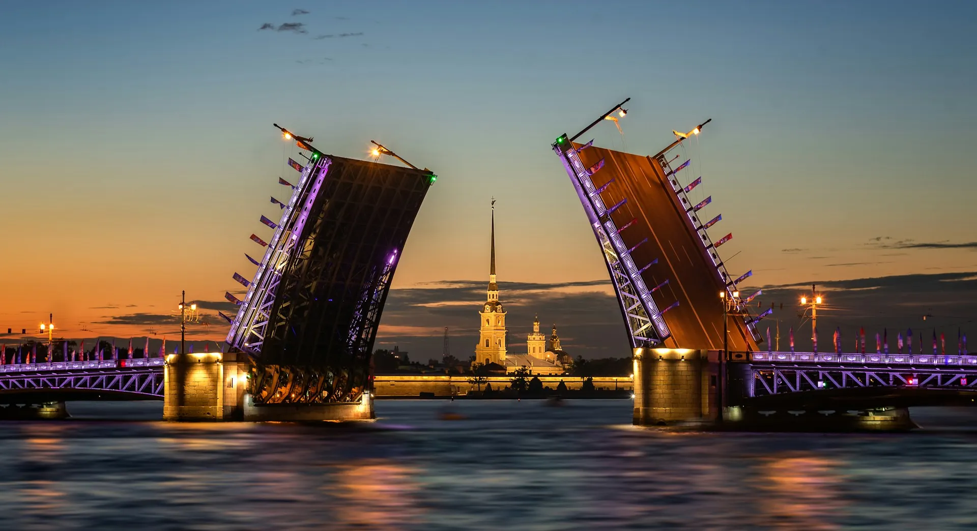 Cityscape of Saint Petersburg. Source: Photo by Hu Chen on Unsplash