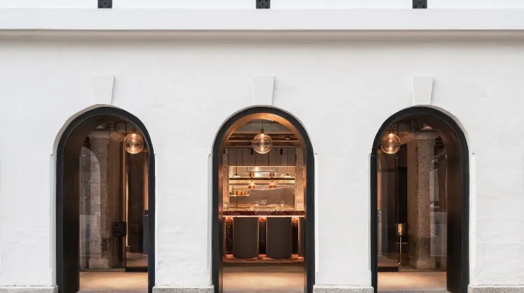 Agora位於中環大館 (圖片來源：Facebook專頁)