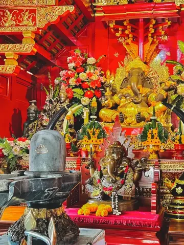 วัดป่าแดด - เชียงใหม่ : แท่นองค์สักการะ (Source: KK GRIMES/Trip.com)