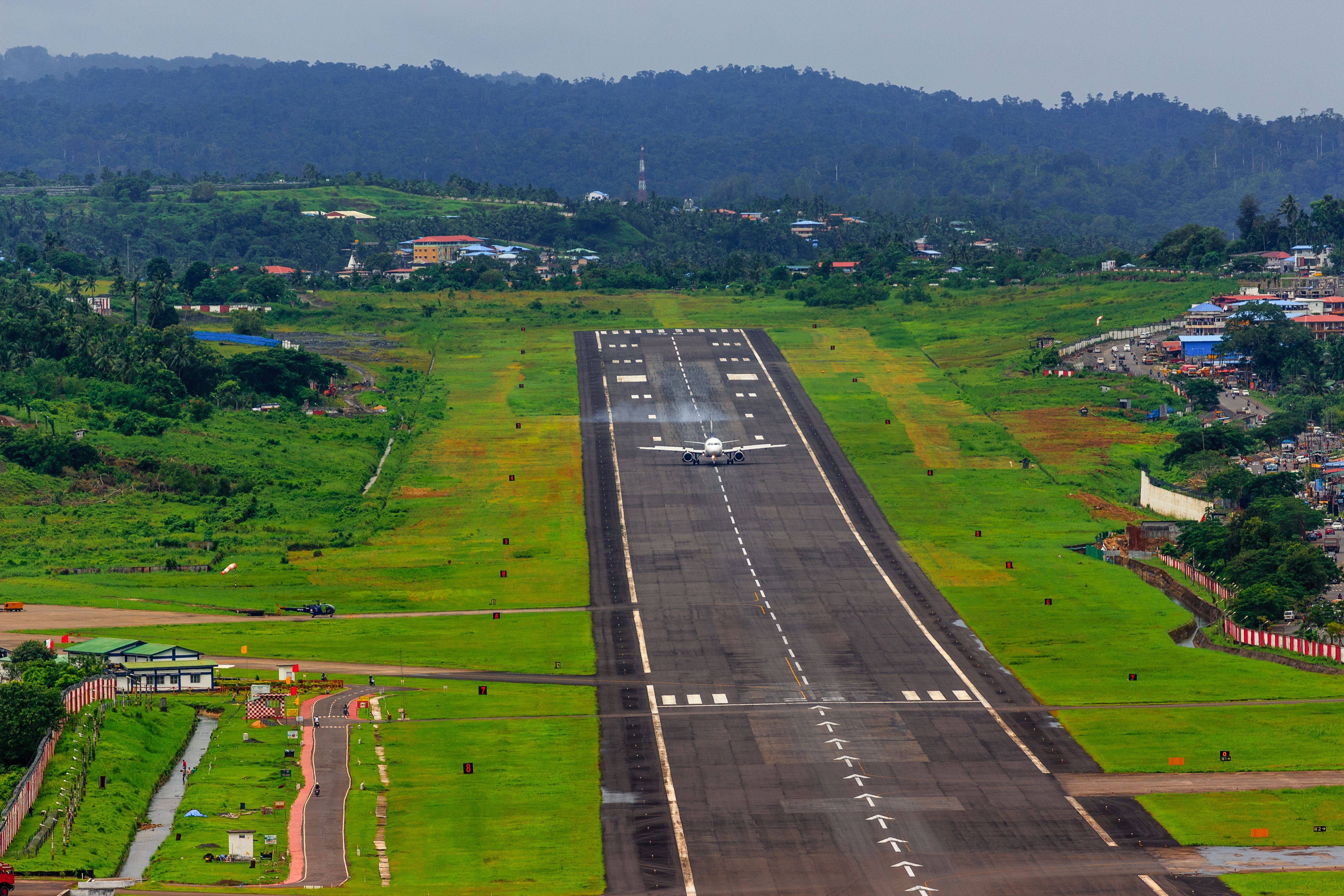 The airport in Vietnam, Source: Photo by Lenstravelier on Unsplash