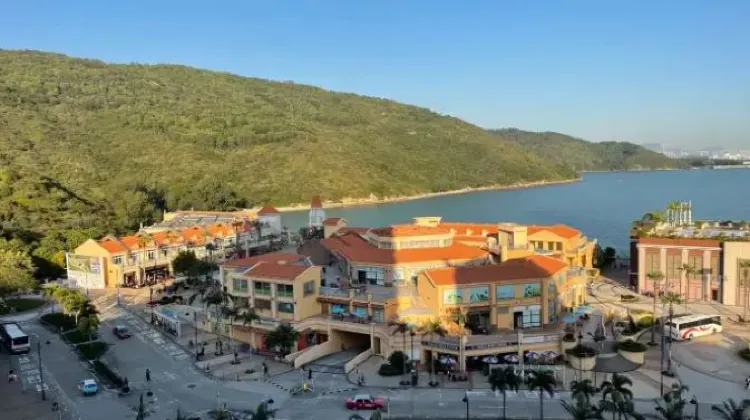 臨海別墅建築充滿異國風情