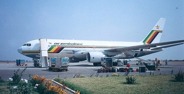 Air Zimbabwe's airplane at Joshua Mqabuko Nkomo International Airport. Source: Photo by FC Georgio / Wikipedia