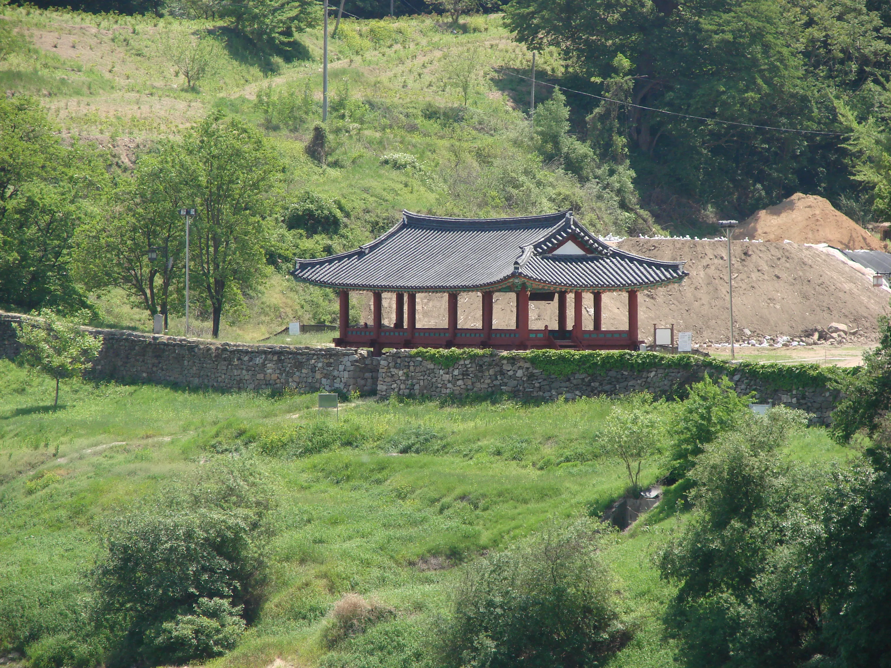 공주 공산성 (출처: wikipedia)