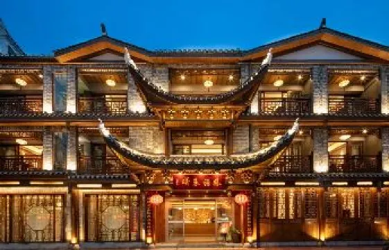 位於鳳凰古城內的酒店有不少選擇
