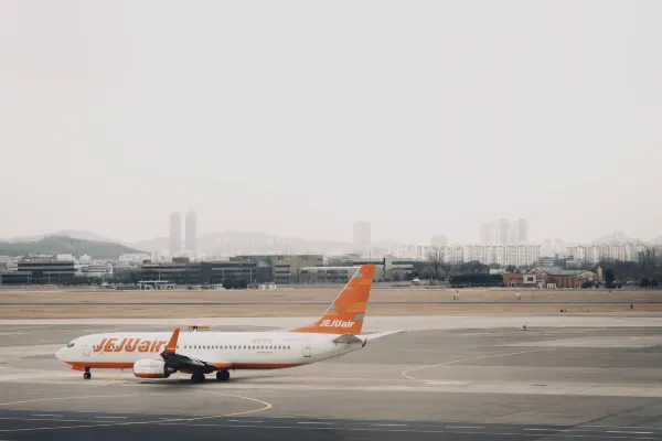 Gimpo International Airport, Source: Photo by Clark Gu on Unsplash