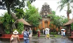 발리 우붓왕궁 (출처: ubudcenter)