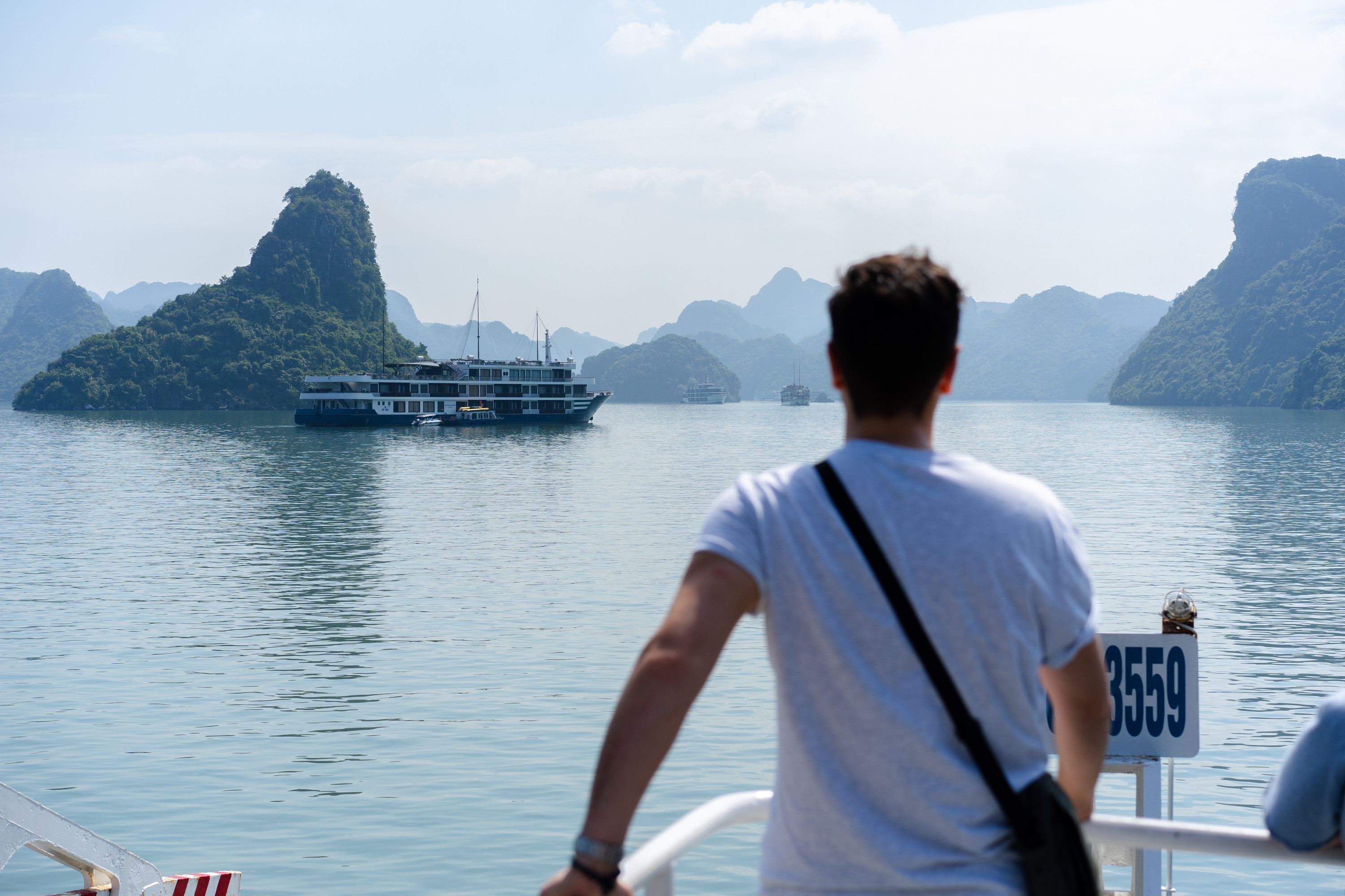 Boat on tourist attraction in Haiphong, Source: Photo by Eirik Sarstein on Unsplash