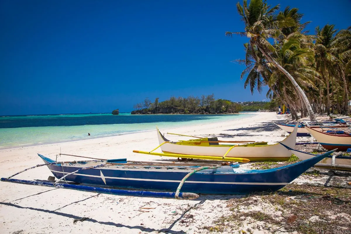 보라카이 화이트비치 (출처: boracaybeach guide)