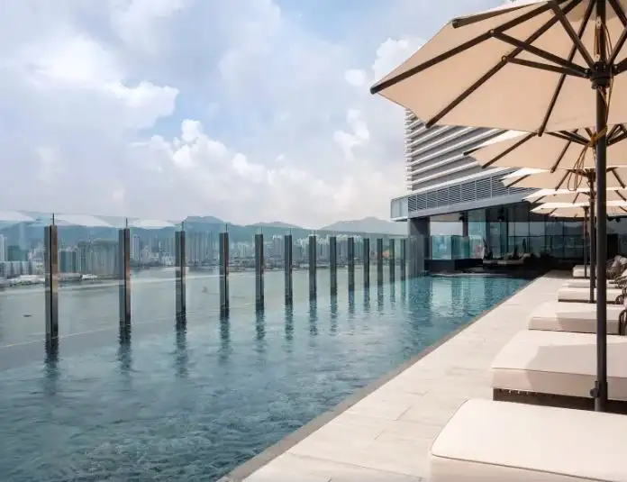 在酒店 Staycation 會是不俗之選。