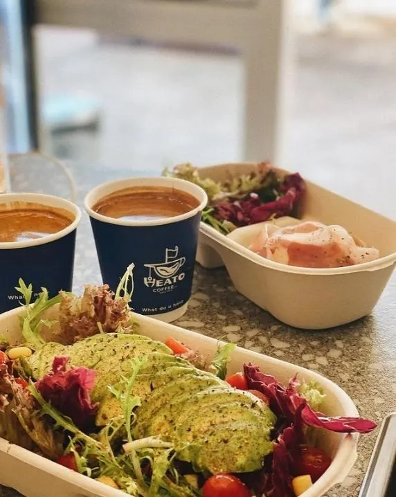 海圖提供西式輕食和手沖咖啡