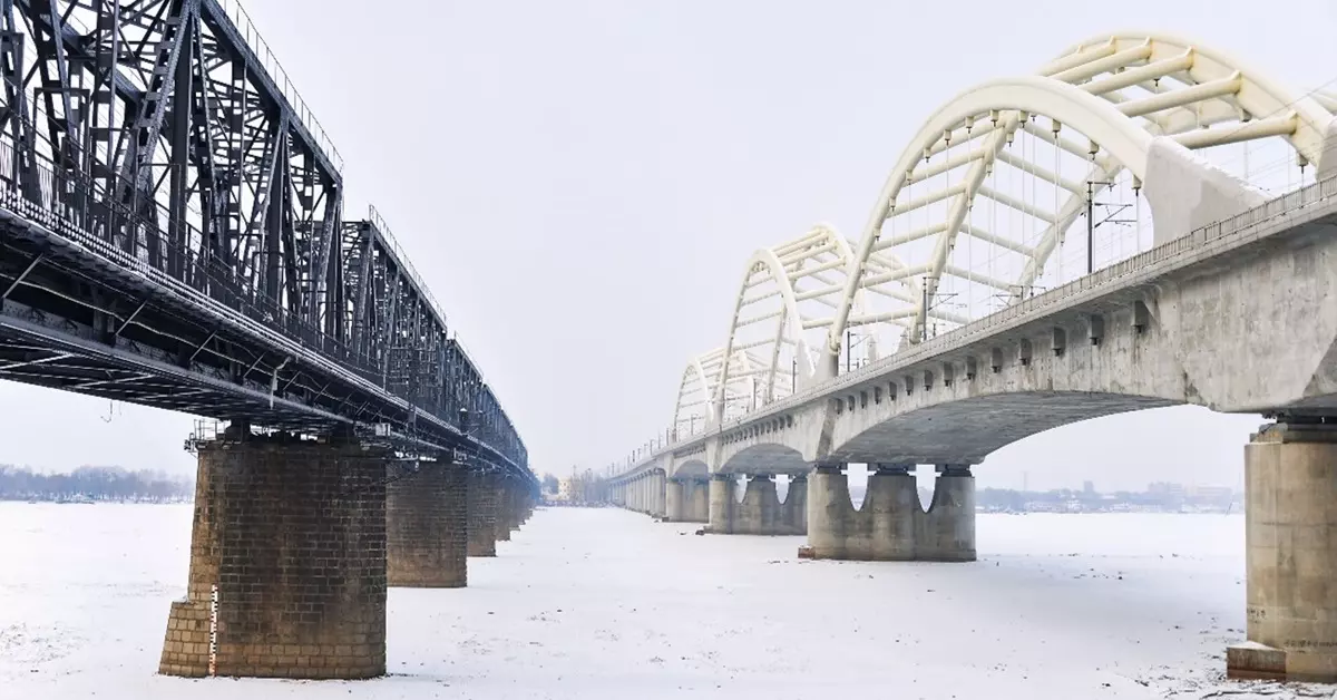 สะพานข้ามแม่น้ำซงหัว - ฮาร์บิน ประชาชนจีน (แหล่งที่มาของภาพ: travelzeed)