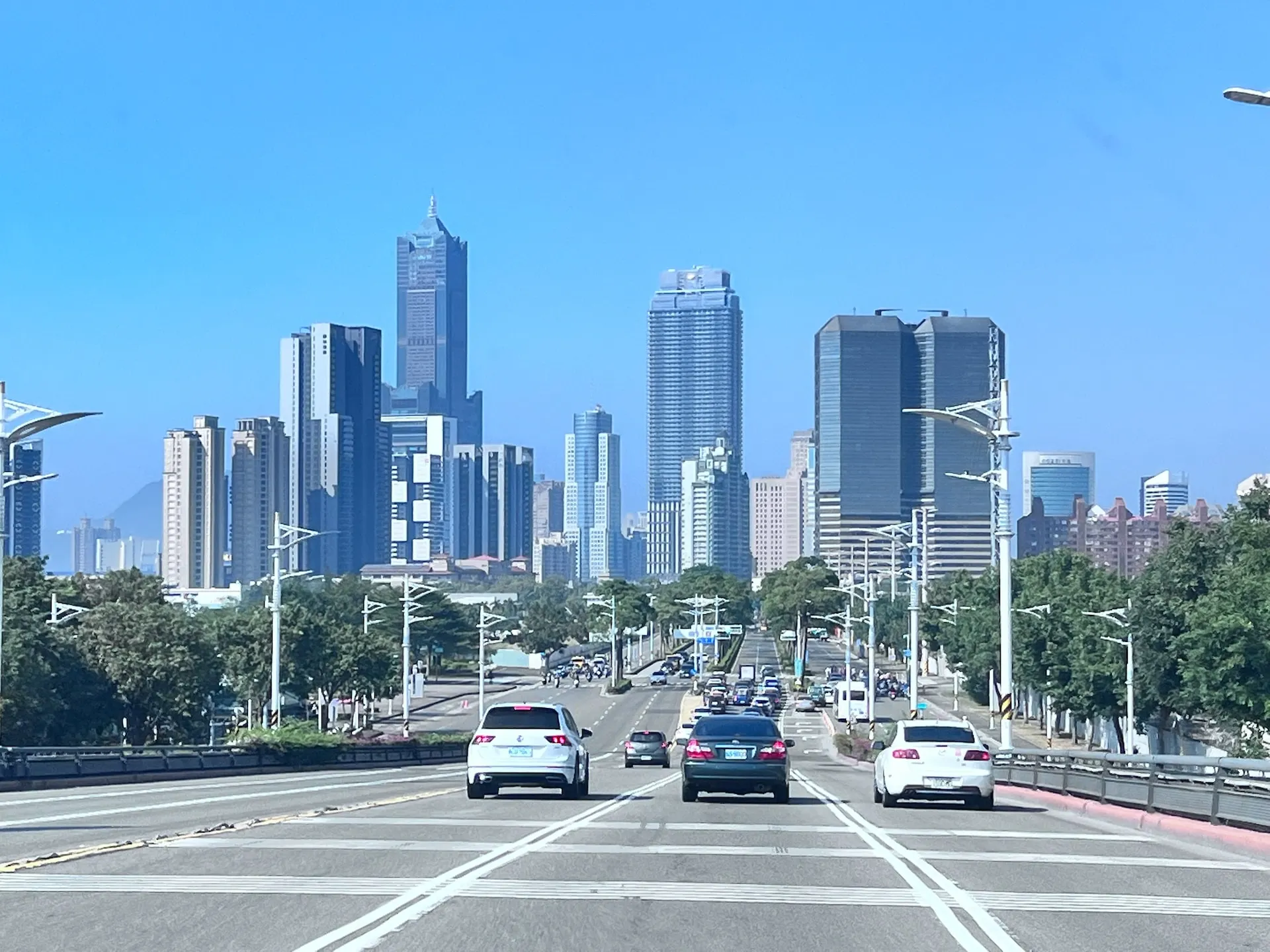 Cityscape of Kaohsiung, Source: Photo by Alexander Huang on Unsplash