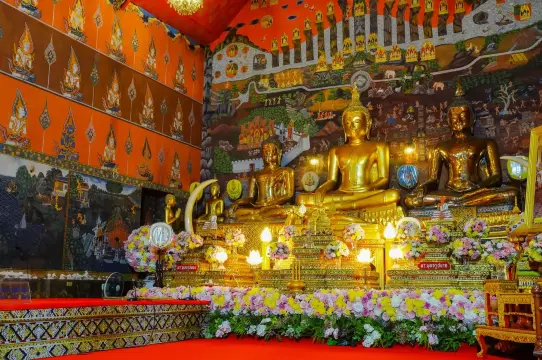 ภายในพระอุโบสถ - วัดพนัญเชิงวรวิหาร จ.พระนครศรีอยุธยา (แหล่งที่มาของภาพ: ไทยรัฐ)