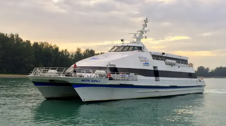 Singapore-Indonesia Ferry