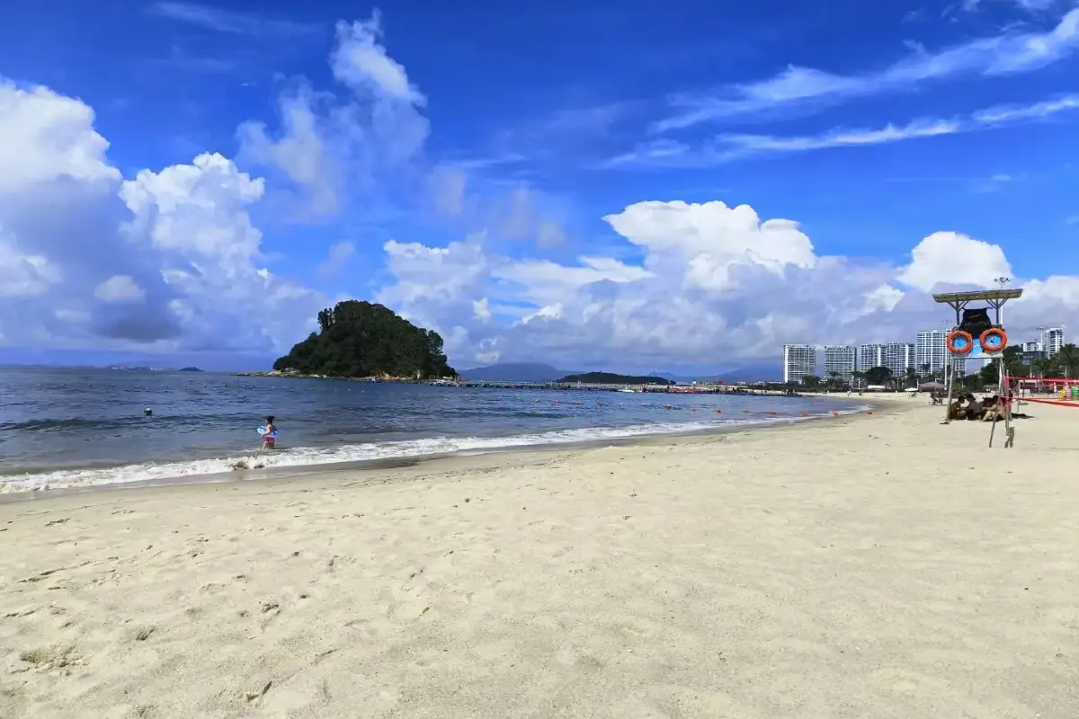 中國廣東惠州霞涌的惠州大亞灣霞湧黃金海岸