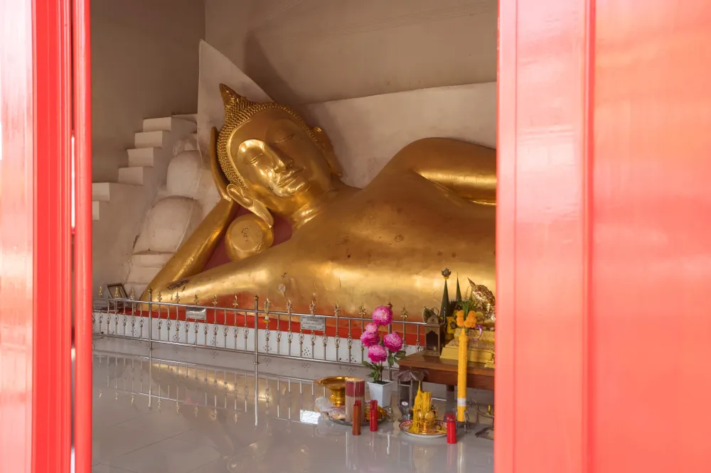 อำเภอบางปลาม้า : วัดพระรูป (Source: การท่องเที่ยวแห่งประเทศไทย)