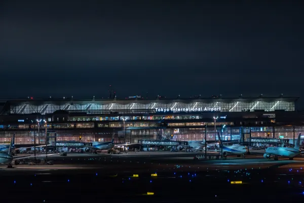 Haneda International Airport, Source: Photo by Tsukada Kazuhiro on Unsplash