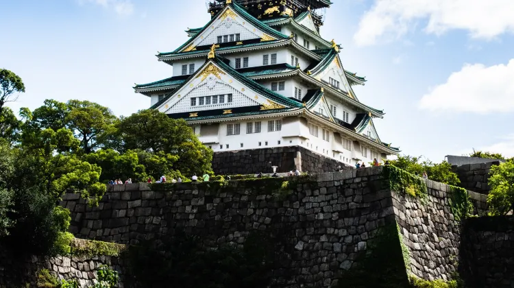 Visit the traditional Osaka castle