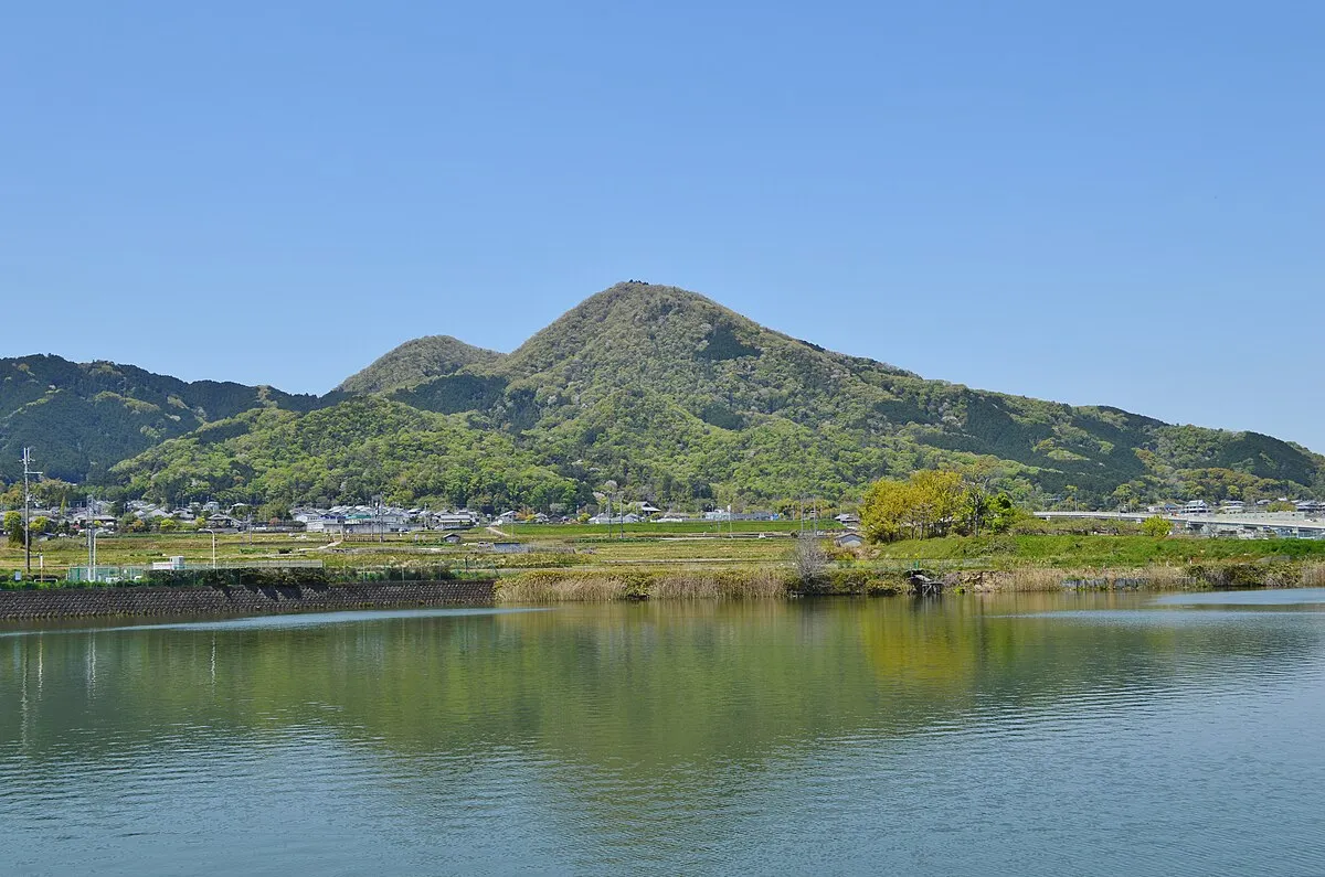 当麻町, 二上山