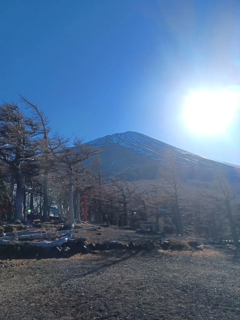 鳴澤村富士山五合目的美麗景色