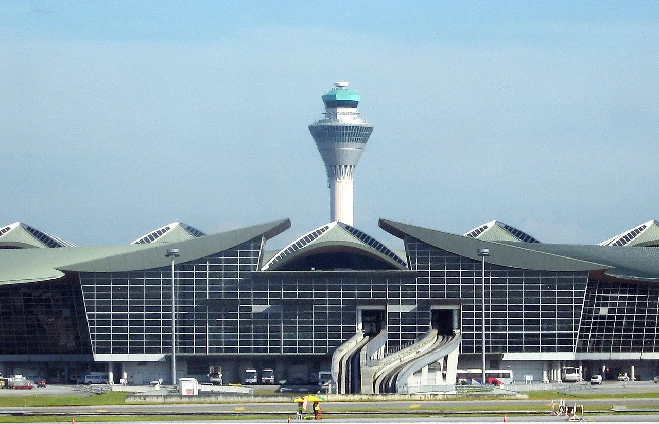 Kuala Lumpur International Airport (KLIA). Source: Photo by Craig / Wikipedia.