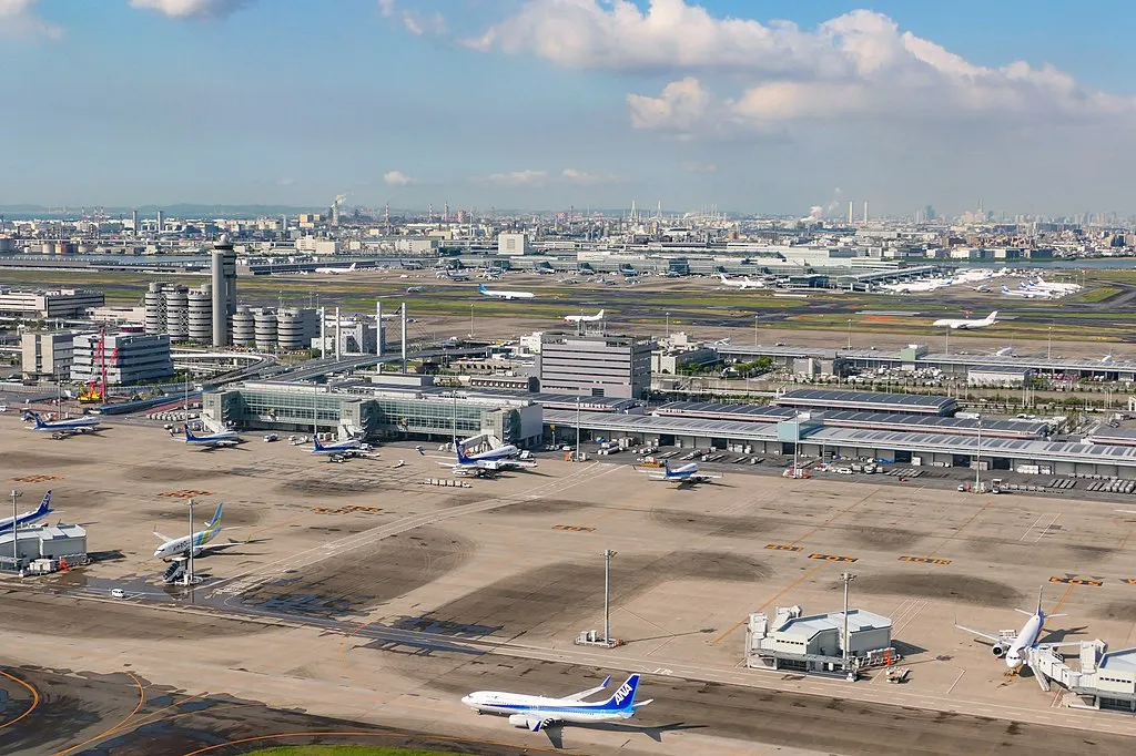 距離富士河口湖町最近的機場是東京羽田機場