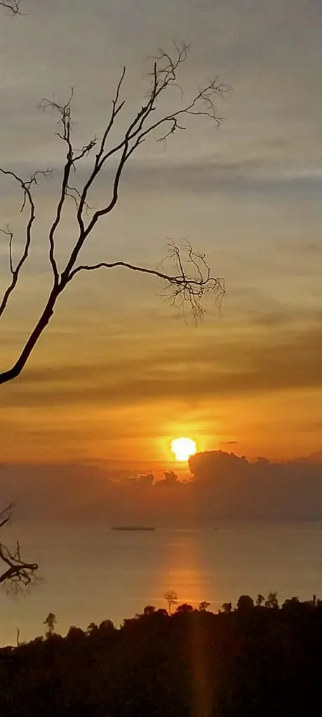 凱馬納神鷹後悔之山（Bukit Penyesalan Iamba Baua Kaimana）