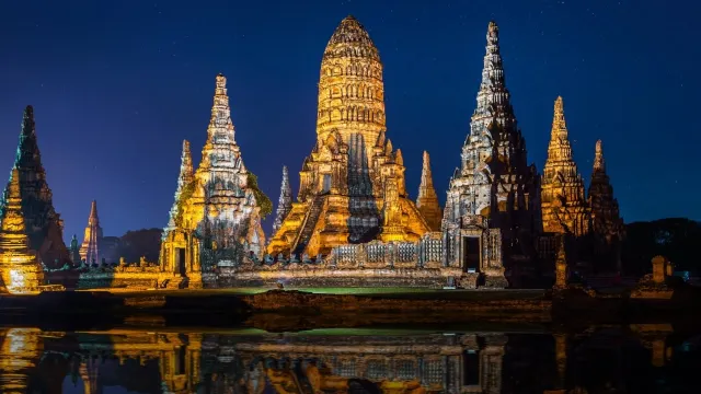 วัดไชยวัฒนารามในยามค่ำคืน - จ.พระนครศรีอยุธยา (แหล่งที่มาของภาพ: thairath)