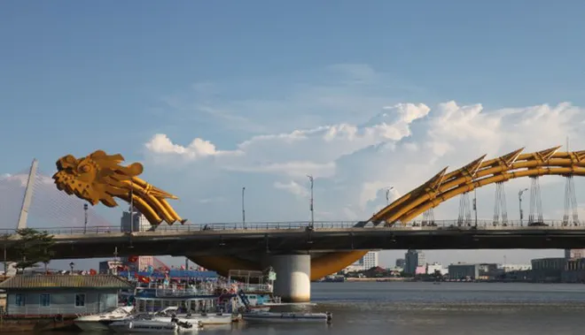 다낭의 용다리 (출처: 다낭투어)