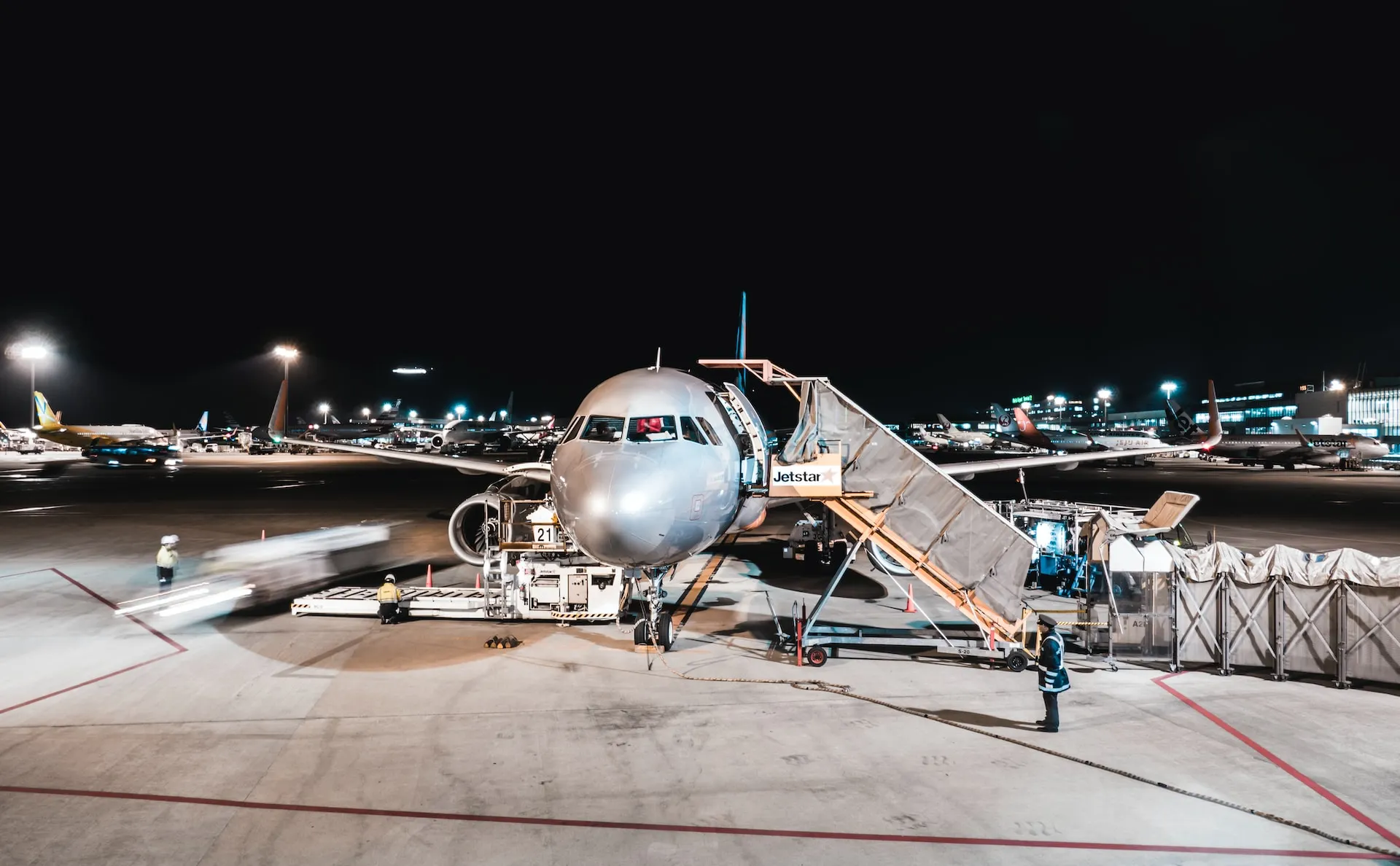 Haneda International Airport, Source: Photo by Ramon Kagie on Unsplash