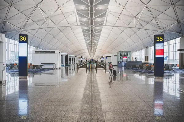 Boarding gates at Hong Kong International Airport. Source: Photo by Big Dodzy/unsplash.com