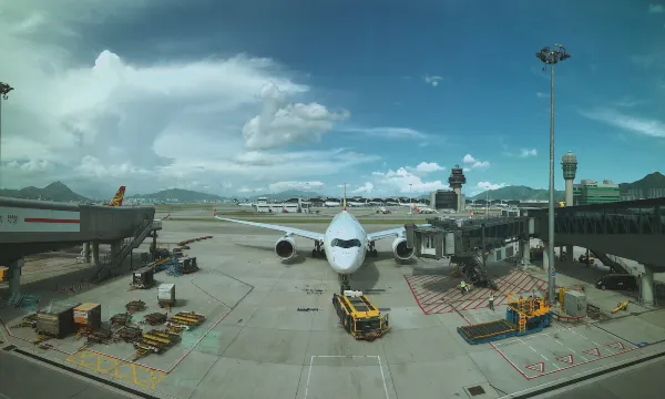 Hong Kong International Airport. Source: Photo by Dynamic Wang on Unsplash