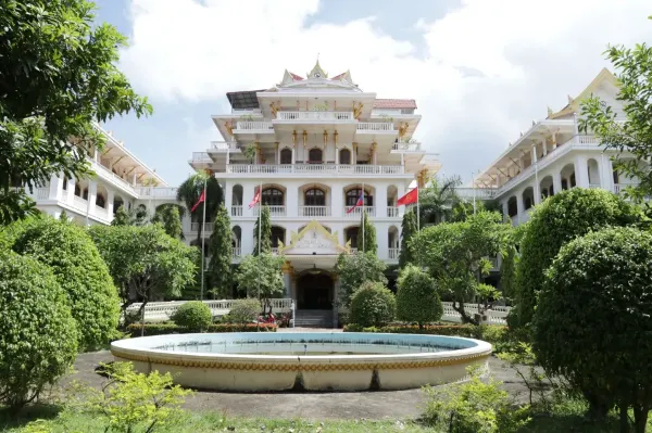 Pakse Champasak Palace Hotel