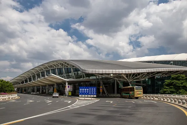 Terminal 1, Guangzhou Baiyun International Airport. Source: Photo by Jacky Cheung / Wikipedia