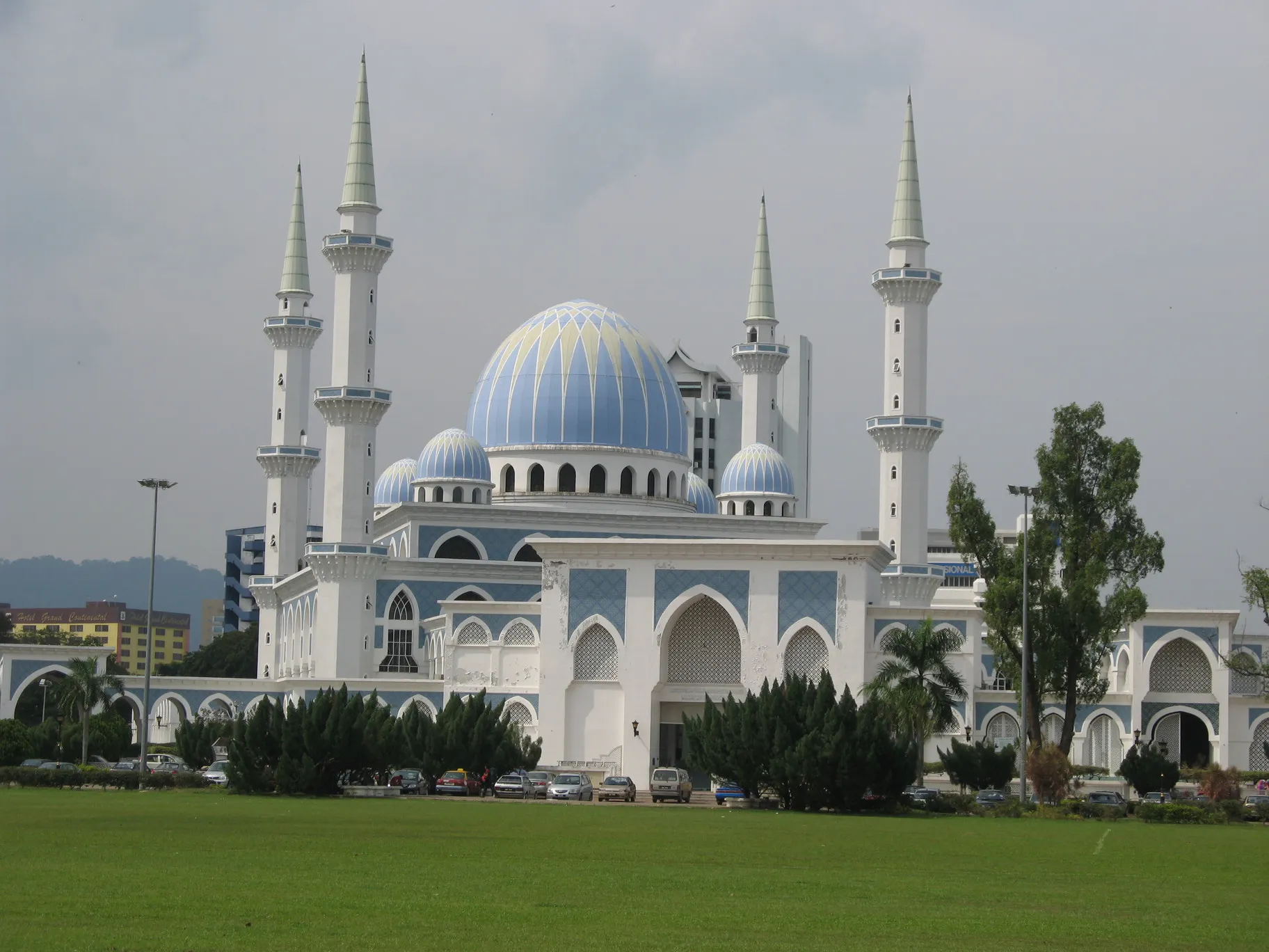 Kuantan Attractions The Most Impressive Mosque in Kuantan