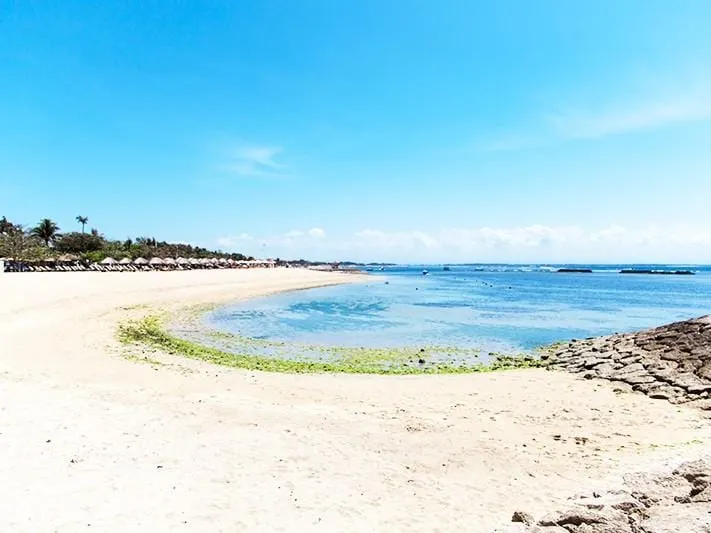 발리 짐바란 비치 (출처 : Indonesian Travel)