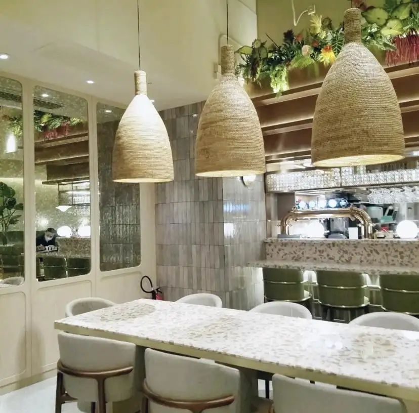 這裏位置十分方便，而且環境優美